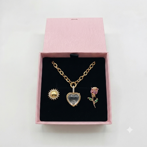 Coffret Découverte — Pendentif Doré 18K + 2 Charms Personnalisés